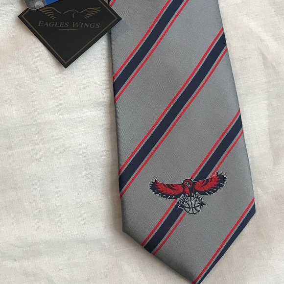 Atlanta Hawks Tie - Picture 3 of 4